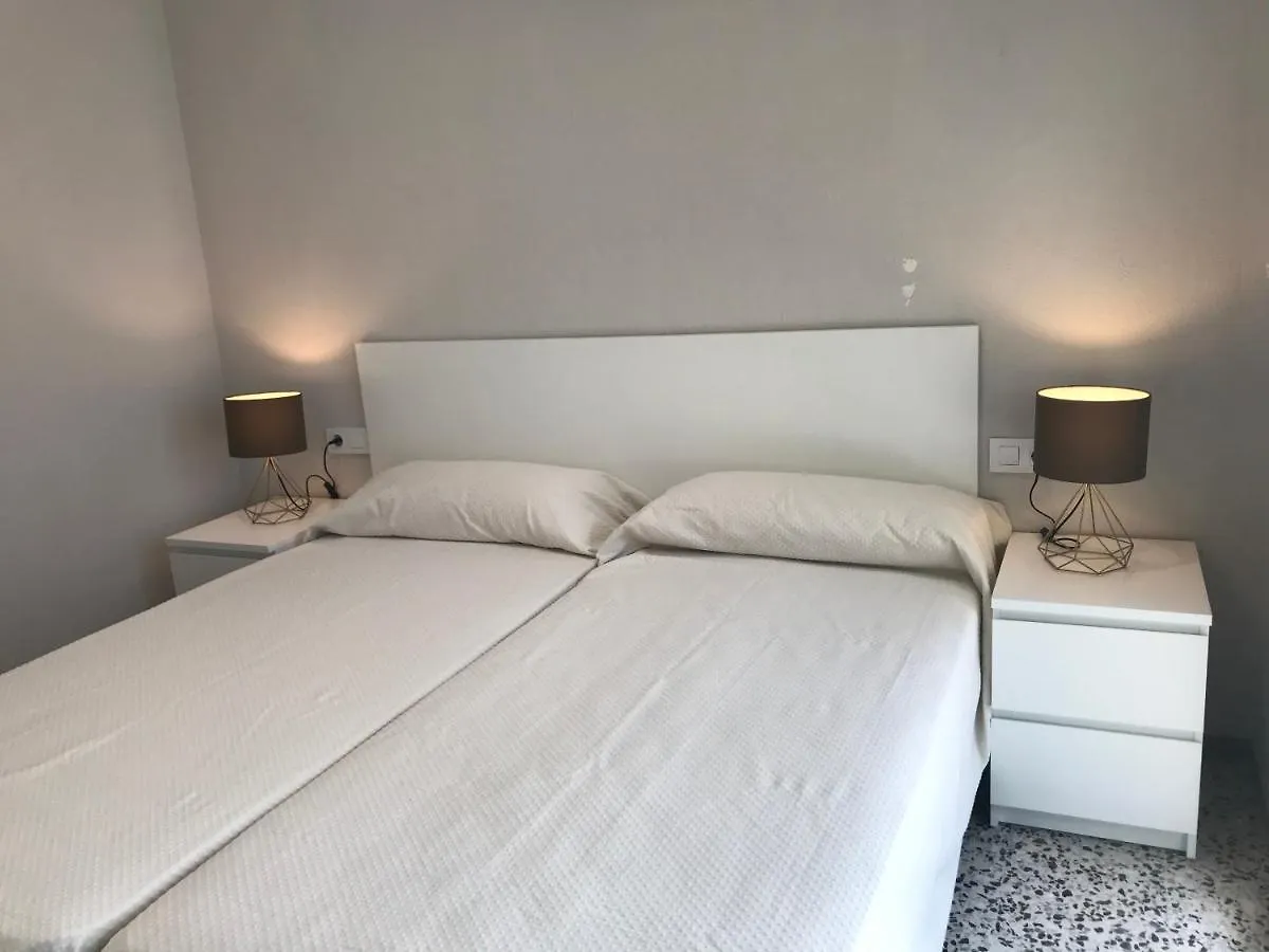 Far Bay Apartment Roses Spain